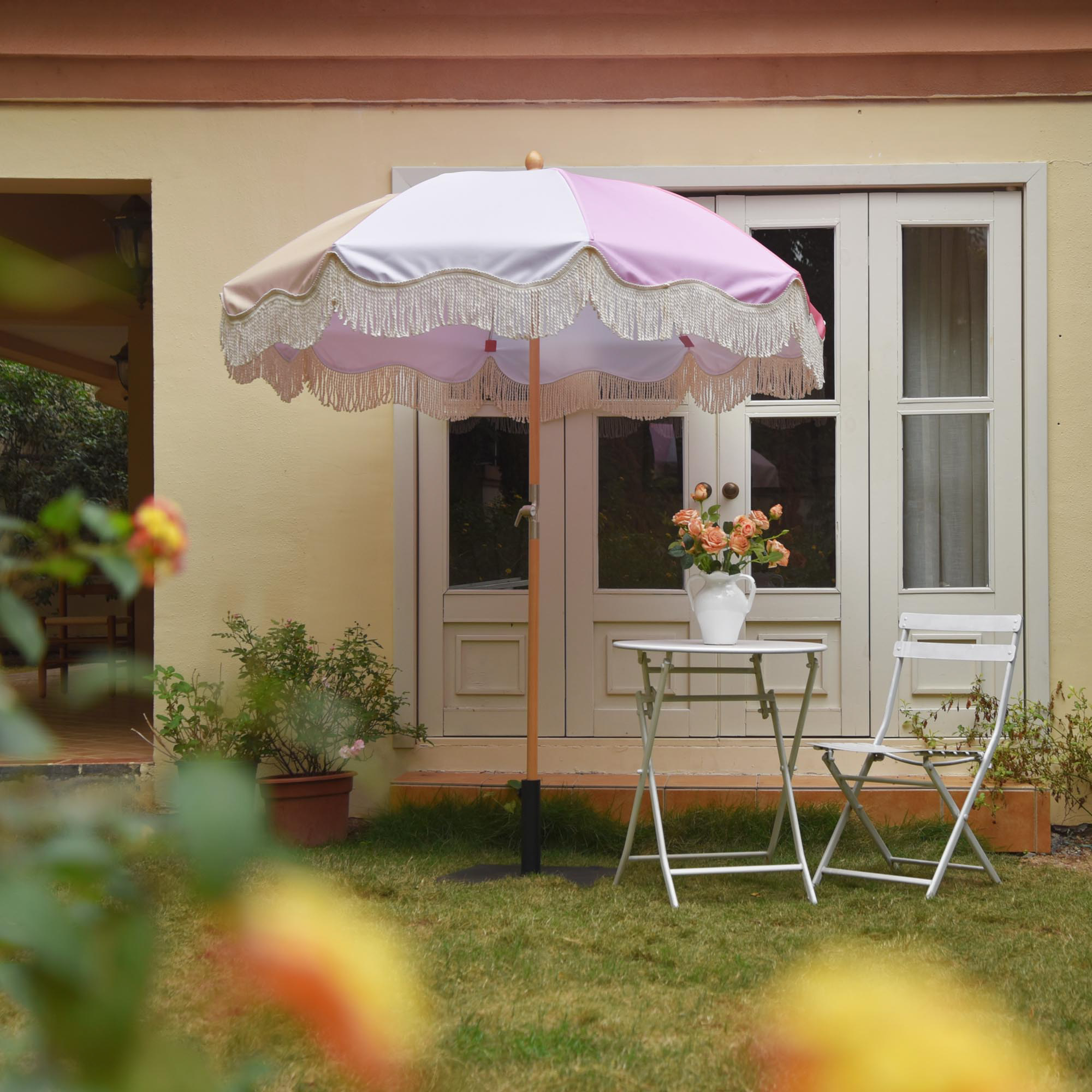 LAGarden 6 Ft Fringe Patio Umbrella Vintage 50s/60s Wood Pink